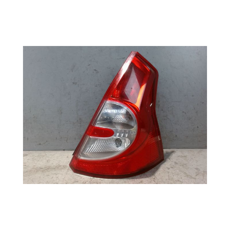 FEU ARRIERE DROIT DACIA SANDERO 2008-
