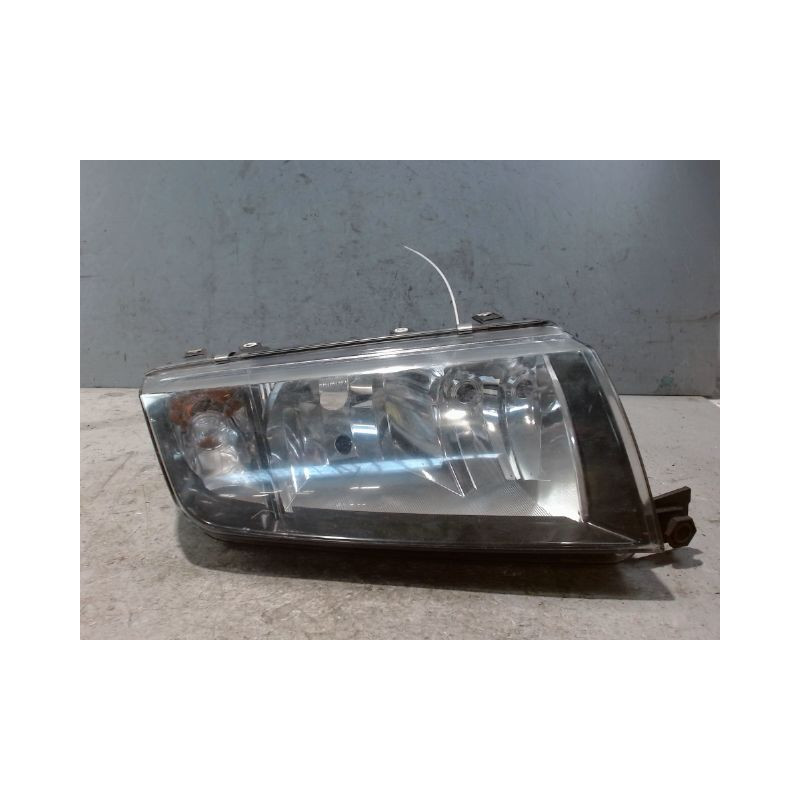 PHARE DROIT SKODA FABIA 2000-2004