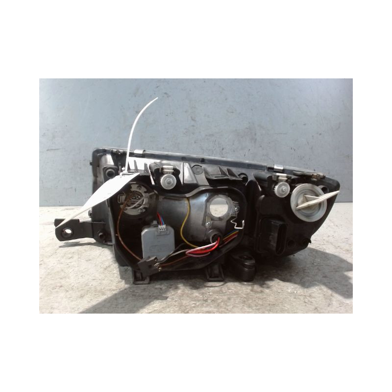 PHARE DROIT SKODA FABIA 2000-2004