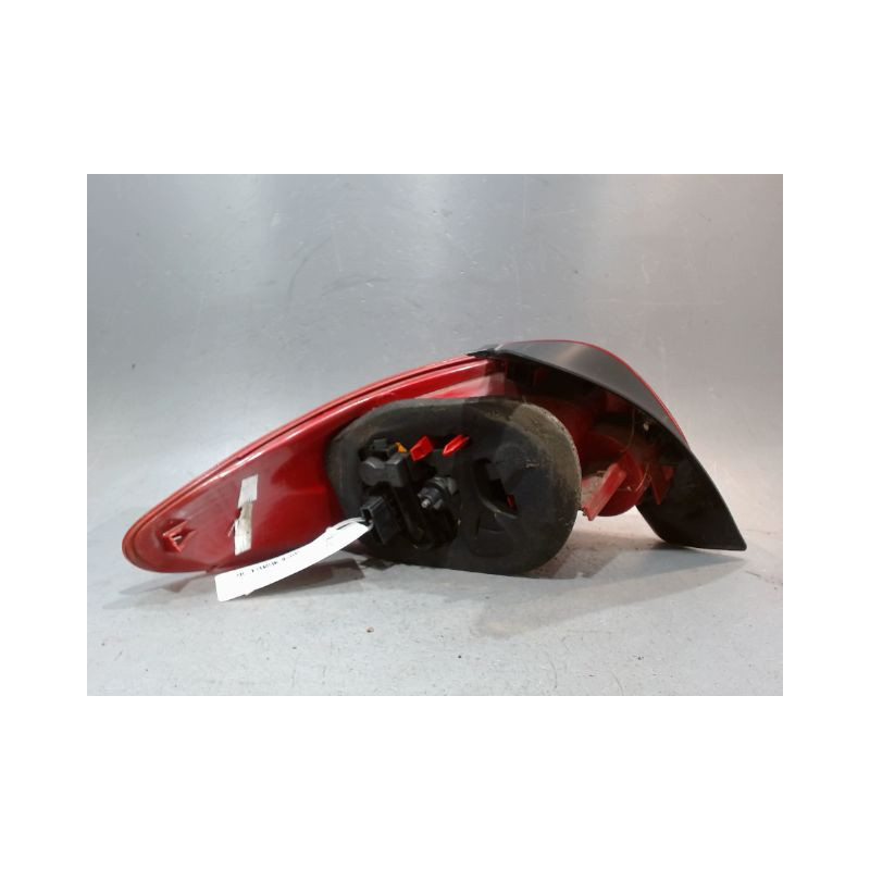 FEU ARRIERE DROIT PEUGEOT 206