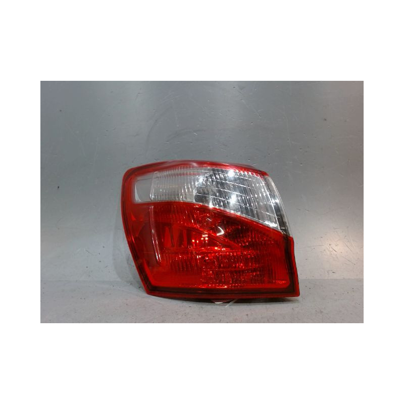FEU ARRIERE GAUCHE  NISSAN QASHQAI