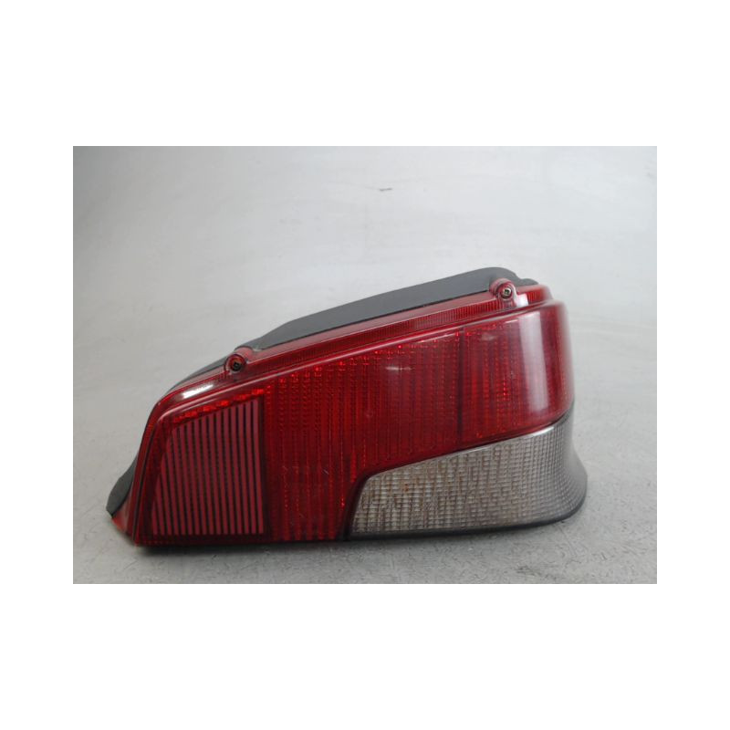 FEU ARRIERE DROIT PEUGEOT 106