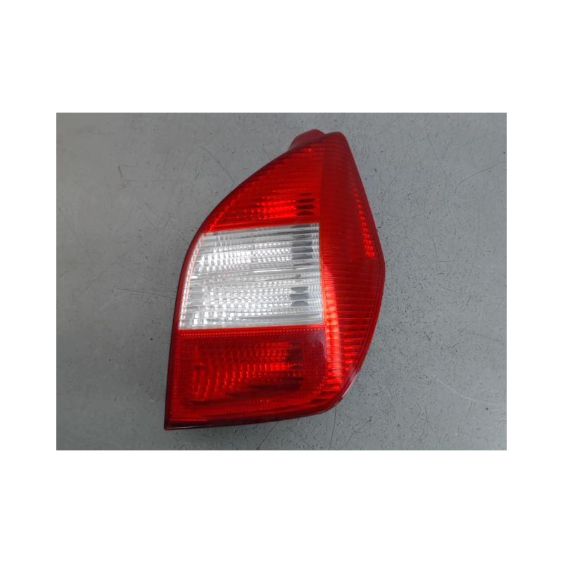 FEU ARRIERE DROIT CITROEN C2