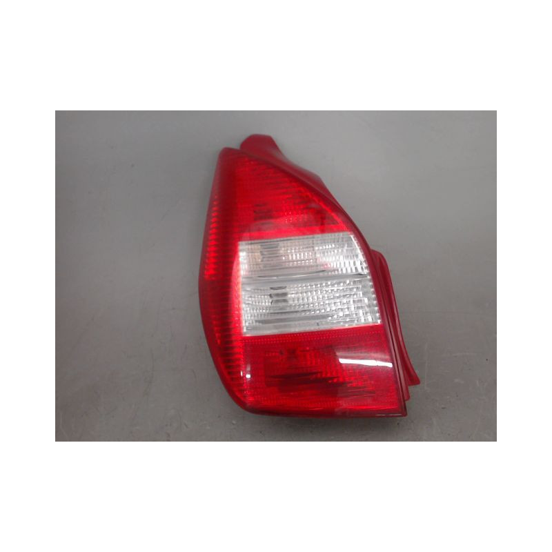 FEU ARRIERE GAUCHE  CITROEN C2