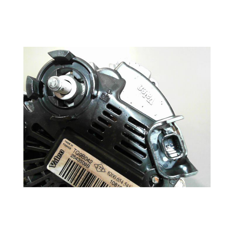 ALTERNATEUR RENAULT CLIO