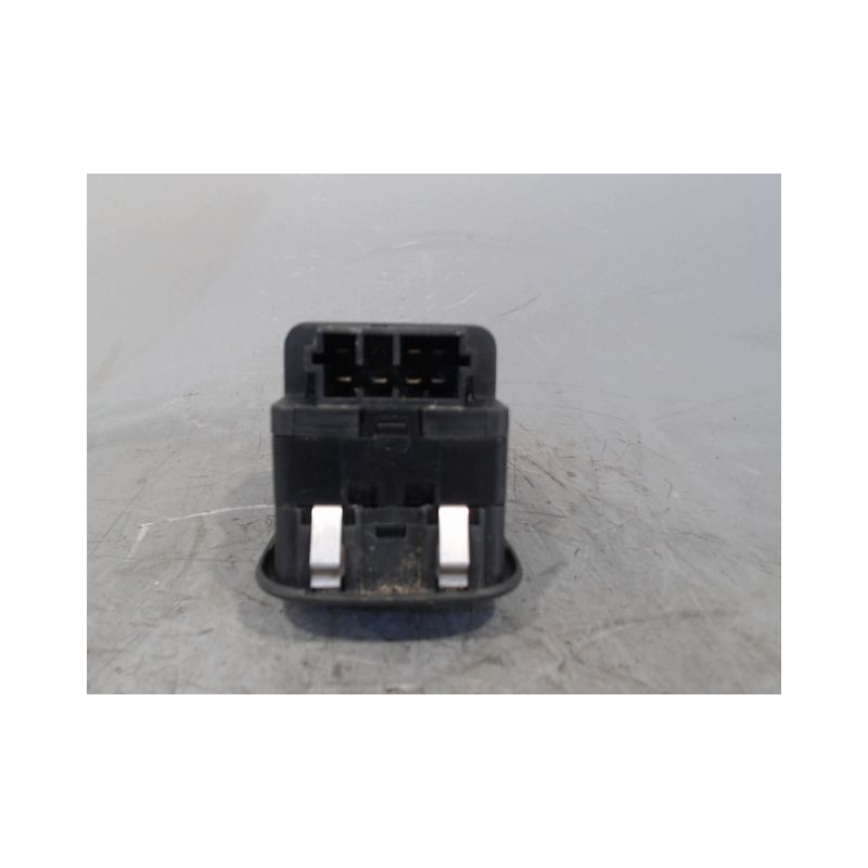 BOITIER IMPULSION LEVE-GLACE PEUGEOT 206 3P