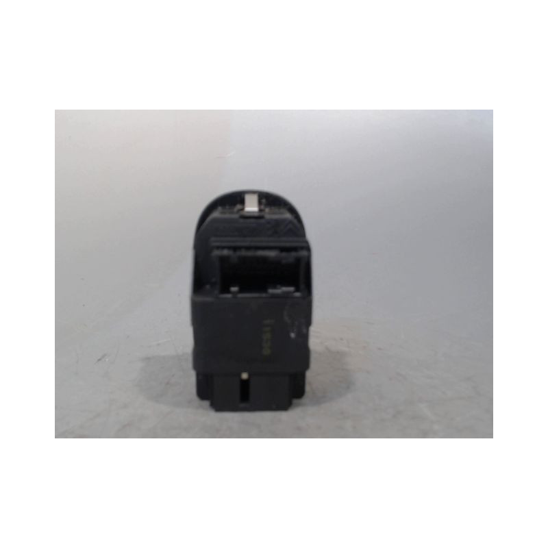 BOITIER IMPULSION LEVE-GLACE PEUGEOT 206 5P
