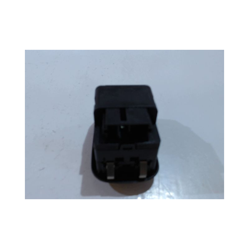 BOITIER IMPULSION LEVE-GLACE PEUGEOT 206 3P