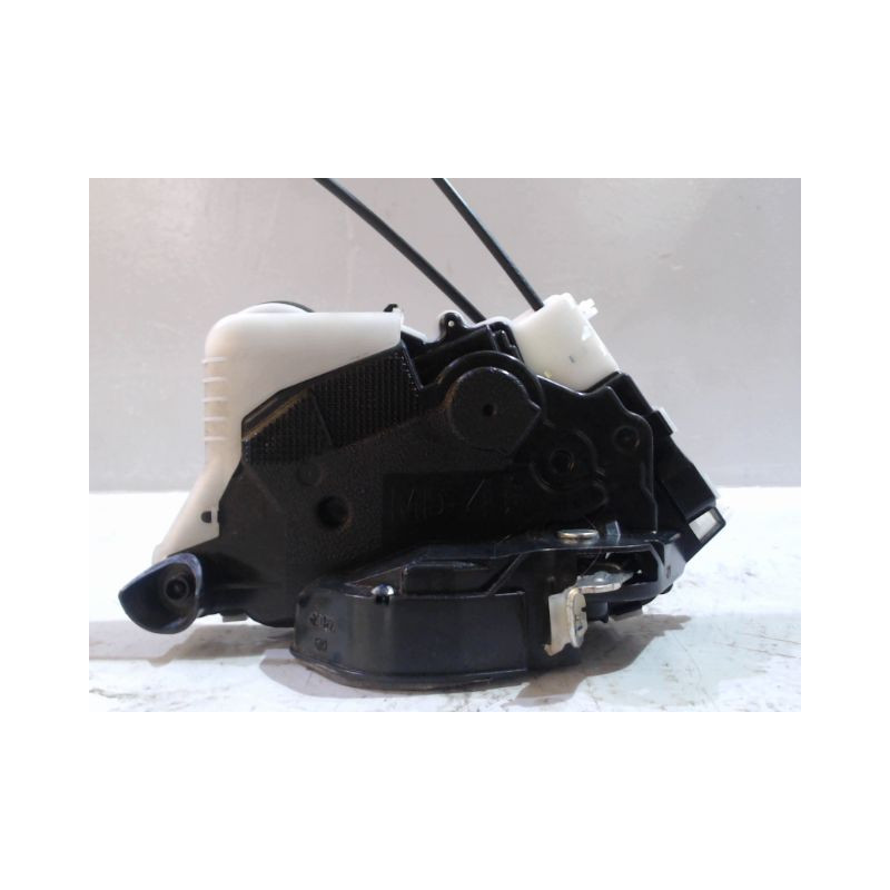 SYSTEME CONDAMNATION AVANT DROIT TOYOTA YARIS II 2010-