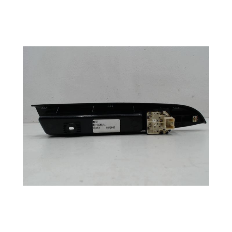 COMMANDE LEVE-GLACE PORTE AVG CHEVROLET MATIZ