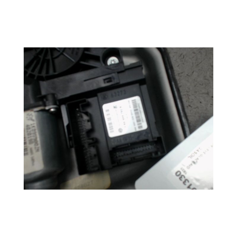 MECANISME+MOTEUR LEVE-GLACE AVANT DROIT VOLKSWAGEN GOLF