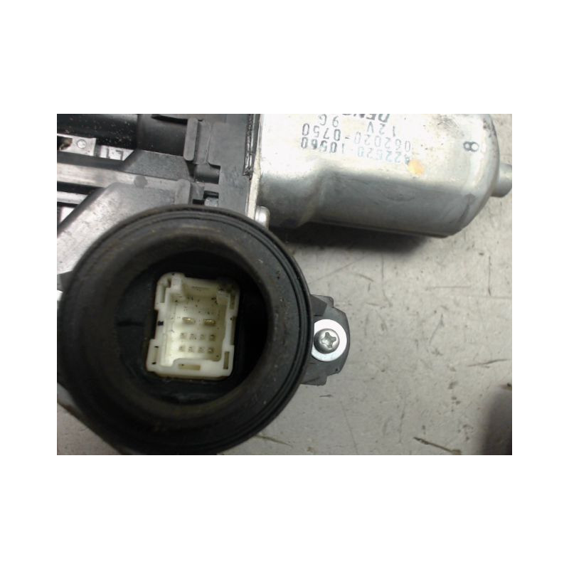 MECANISME+MOTEUR LEVE-GLACE AVANT GAUCHE TOYOTA YARIS