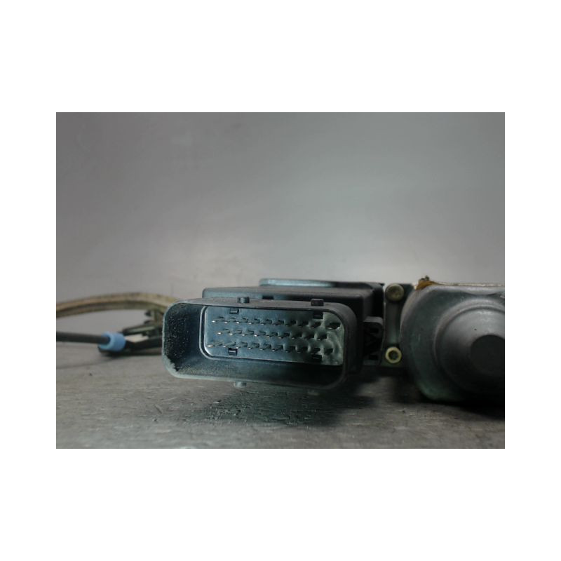 MECANISME+MOTEUR LEVE-GLACE AVANT DROIT VOLKSWAGEN BORA