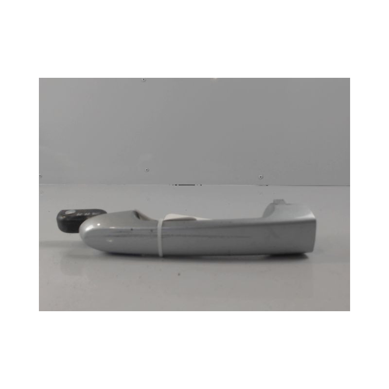 POIGNEE EXTERIEURE PORTE AVANT DROIT HYUNDAI ACCENT