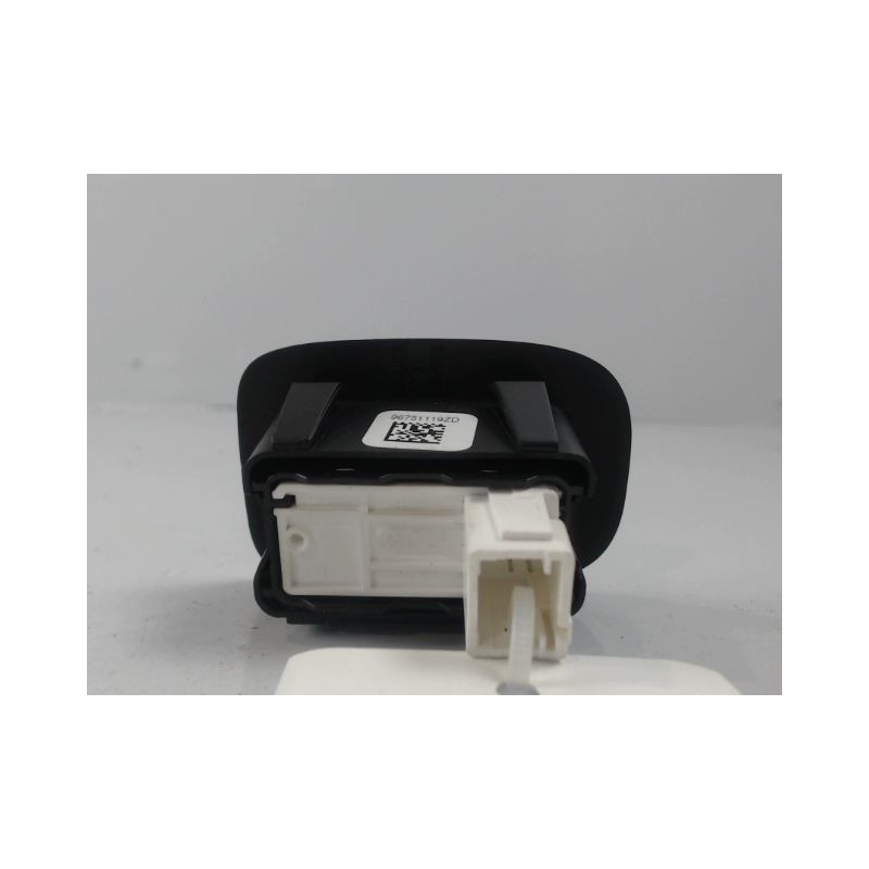 COMMANDE LEVE-GLACE PORTE ARD PEUGEOT 208