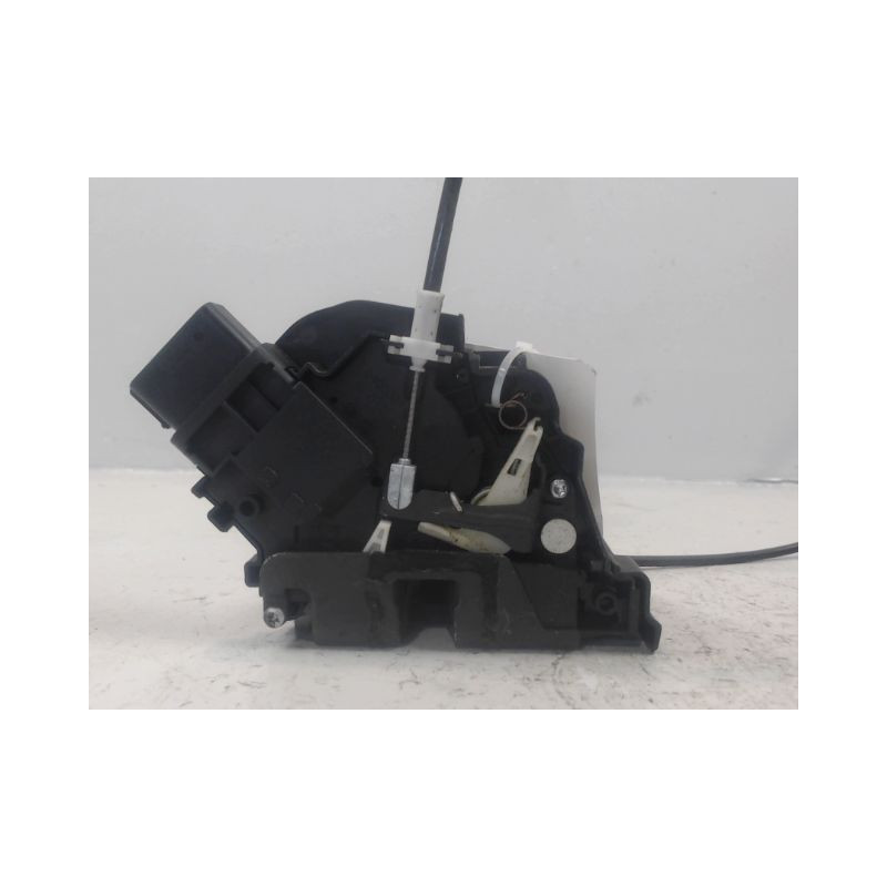 SYSTEME CONDAMNATION AVANT DROIT FORD FOCUS 04-07