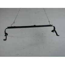 TRAVERSE INFERIEURE ARMATURE AVANT VOLVO V50