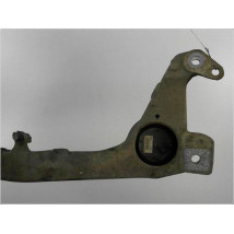 TRAVERSE INFERIEURE ARMATURE AVANT AUDI Q7