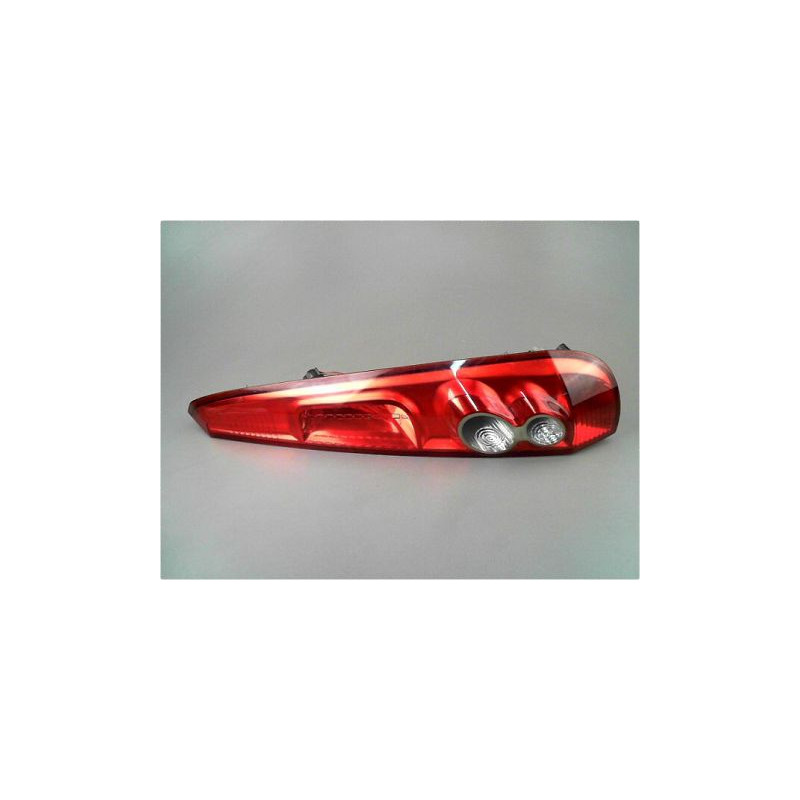 FEU ARRIERE DROIT FORD FIESTA 05-2008