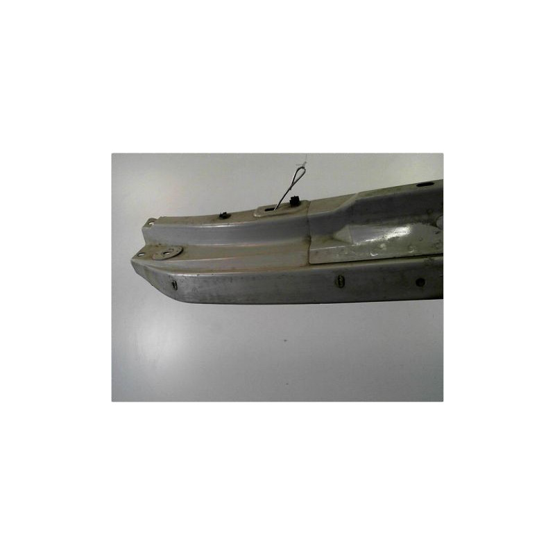 TRAVERSE SUPERIEURE ARMATURE AVANT RENAULT MASTER MOYEN SUREL 98-2003