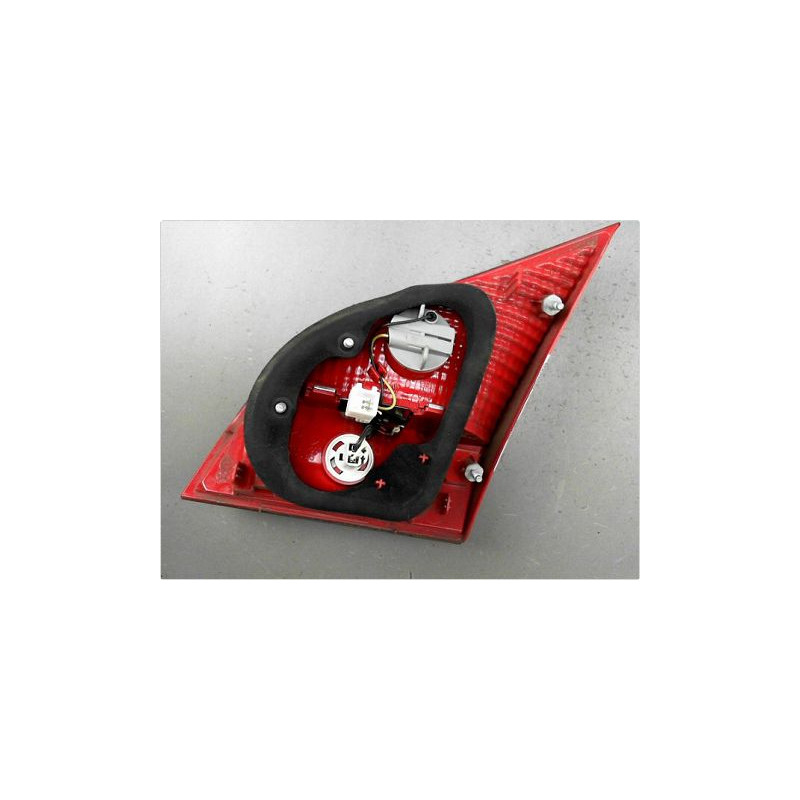 FEU ARRIERE INTERIEUR GAUCHE KIA VENGA 10-15