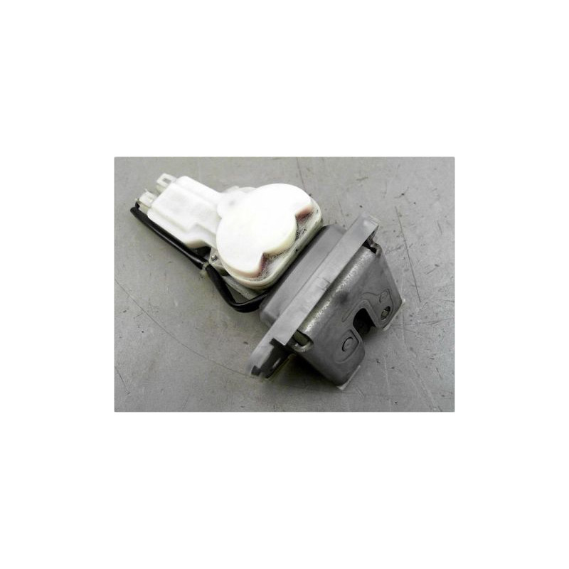 SERRURE HAYON  SUZUKI SWIFT 05-11