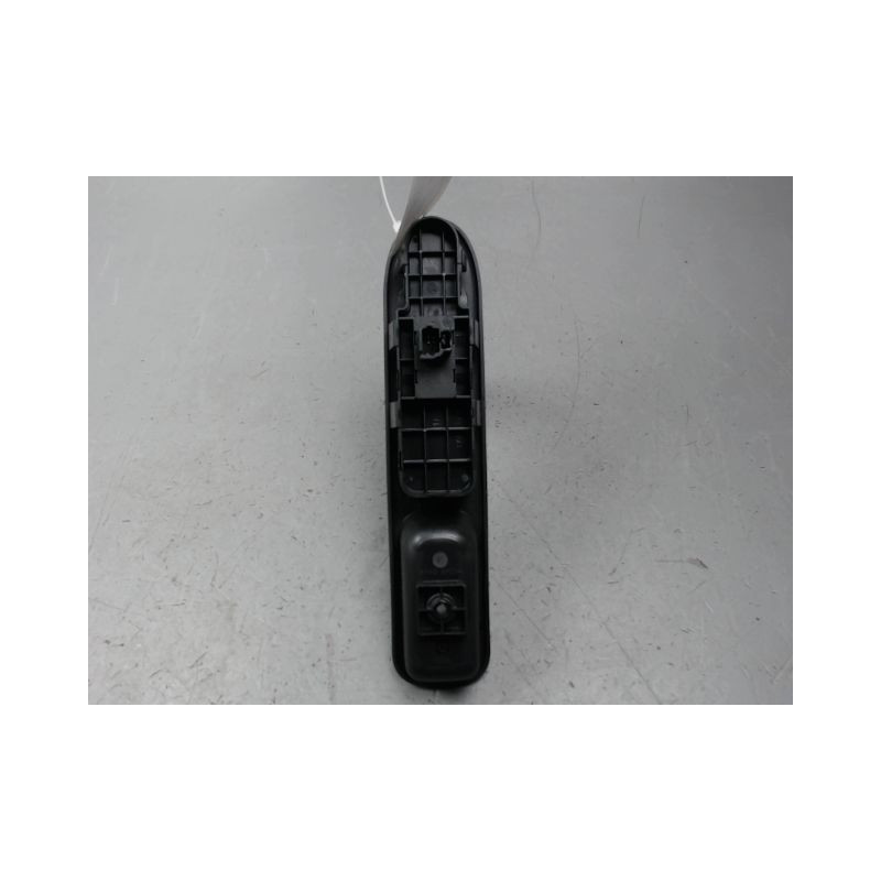 COMMANDE LEVE-GLACE PORTE AVD PEUGEOT 307