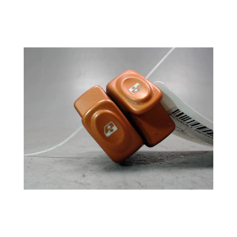 COMMANDE LEVE-GLACE PORTE AVG RENAULT MEGANE