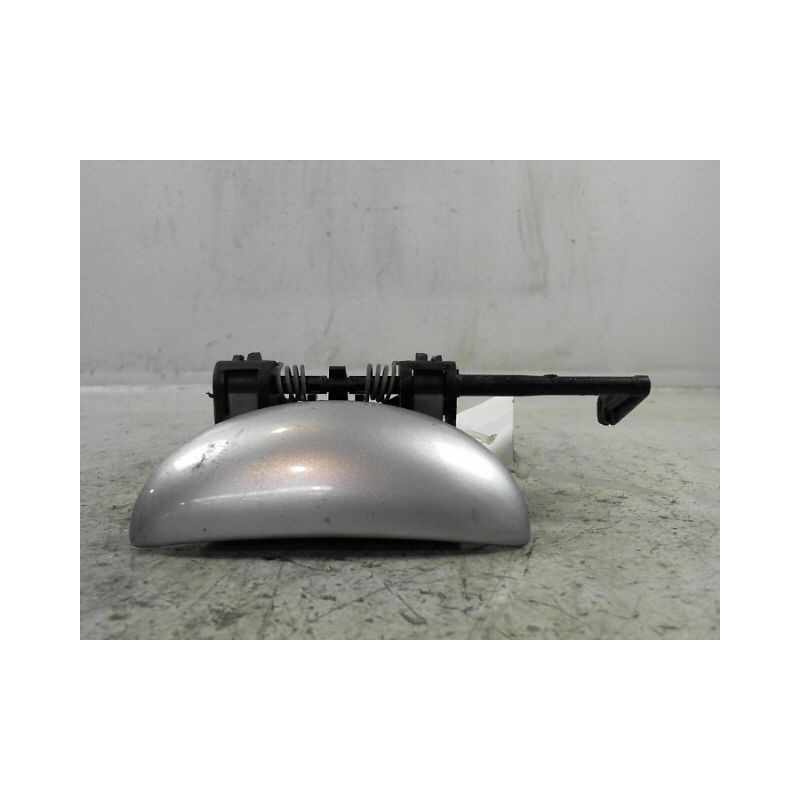POIGNEE EXTERIEURE PORTE AVANT GAUCHE PEUGEOT 206 SW 02-06