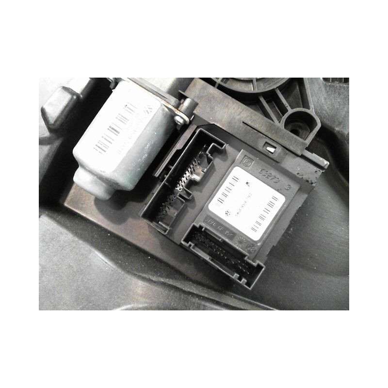 MECANISME+MOTEUR LEVE-GLACE AVANT GAUCHE VOLKSWAGEN GOLF VI 2008-