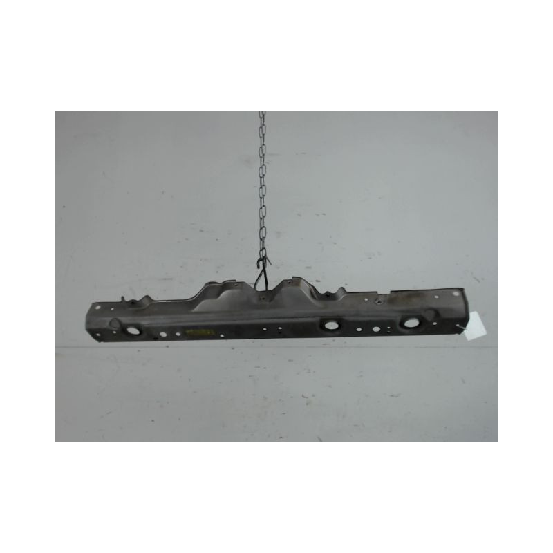 TRAVERSE SUPERIEURE ARMATURE AVANT TOYOTA YARIS -2003