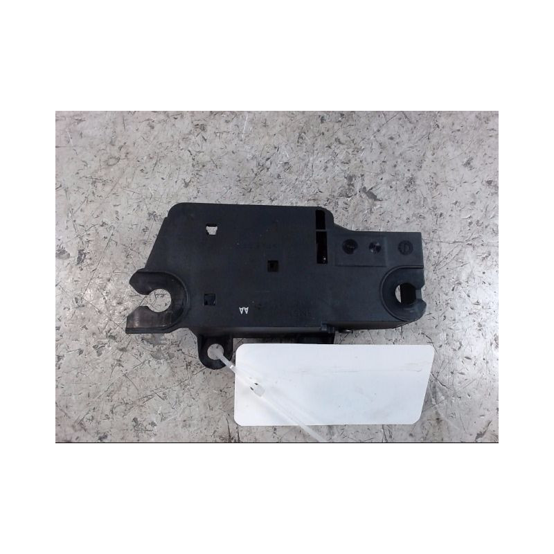 POIGNEE INTERIEURE PORTE ARRIERE GAUCHE FORD FOCUS 2008-