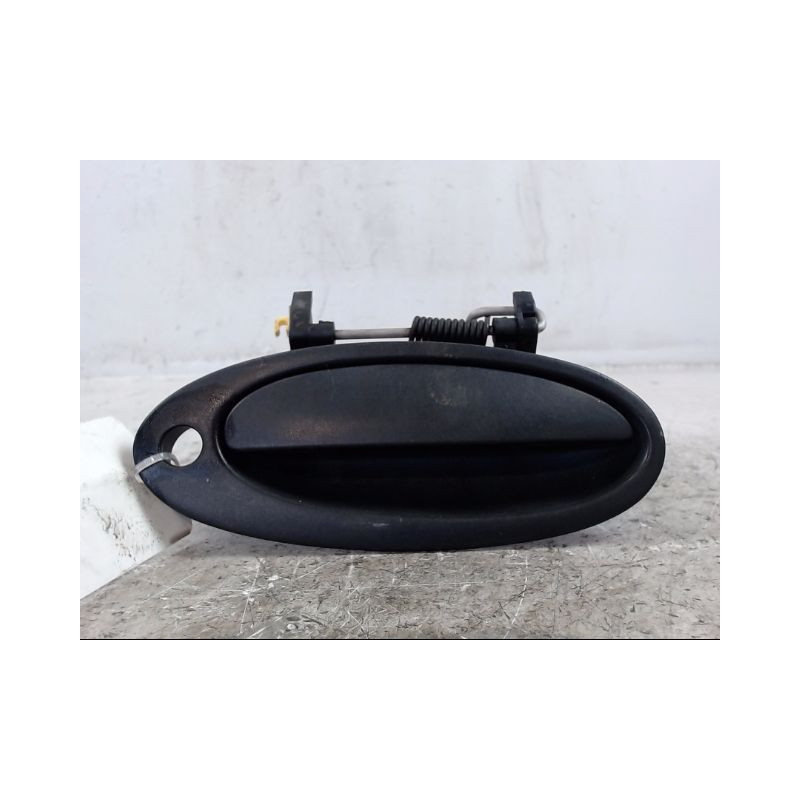 POIGNEE EXTERIEURE PORTE AVANT DROIT RENAULT LAGUNA -98