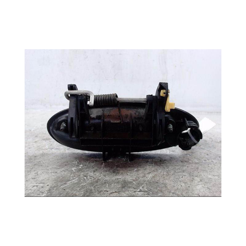 POIGNEE EXTERIEURE PORTE AVANT DROIT RENAULT LAGUNA -98