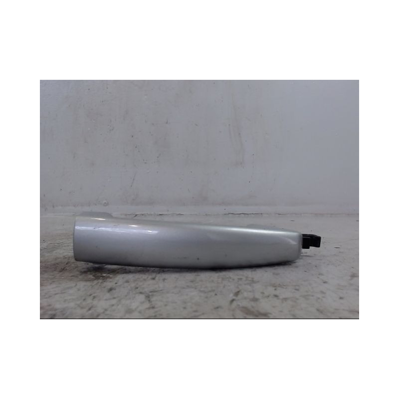 POIGNEE EXTERIEURE PORTE AVANT DROIT OPEL CORSA 2010-
