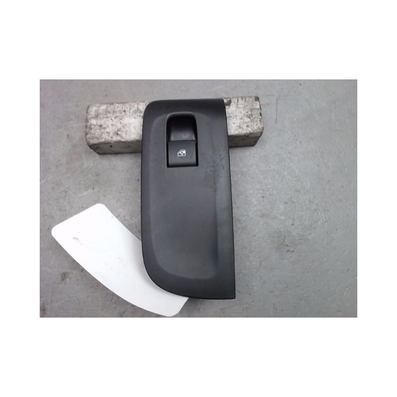 COMMANDE LEVE-GLACE PORTE AVD OPEL ZAFIRA