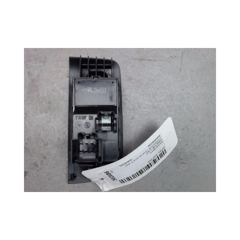COMMANDE LEVE-GLACE PORTE AVD OPEL ZAFIRA