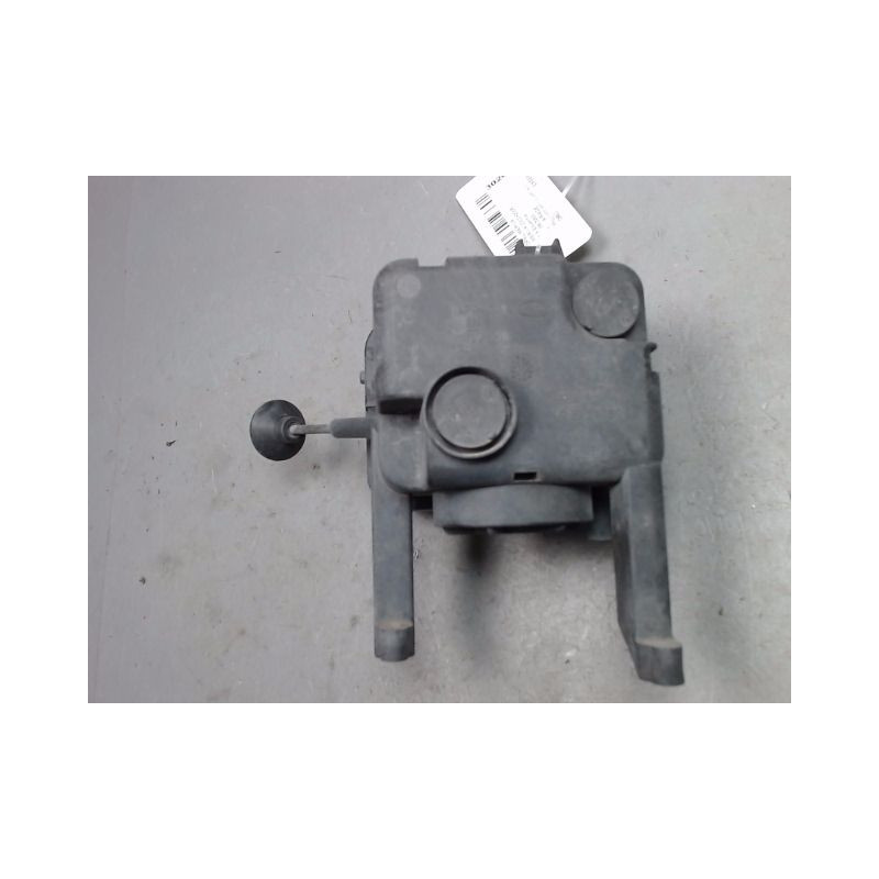 PHARE ANTIBROUILLARD AVANT DROIT OPEL MERIVA 2003-2005