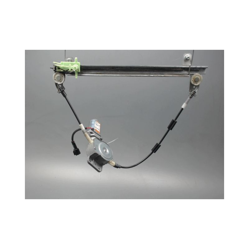 MECANISME+MOTEUR LEVE-GLACE AVANT DROIT AIXAM CROSSLINE