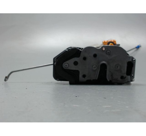 SERRURE PORTE AVD
