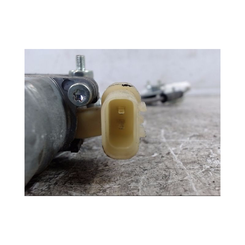 MECANISME+MOTEUR LEVE-GLACE AVANT GAUCHE KIA RIO