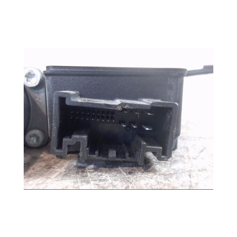 MECANISME+MOTEUR LEVE-GLACE AVANT DROIT VOLKSWAGEN POLO 2009-