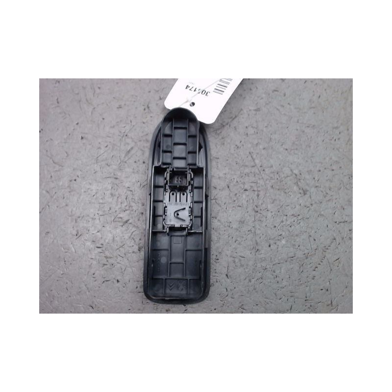 COMMANDE LEVE-GLACE PORTE AVD CITROEN C3 2009-
