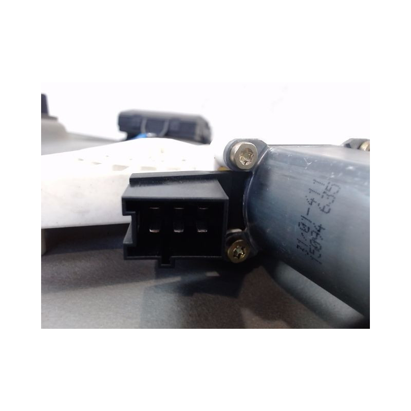 MECANISME+MOTEUR LEVE-GLACE AVANT DROIT MERCEDES CLASSE A 2004-