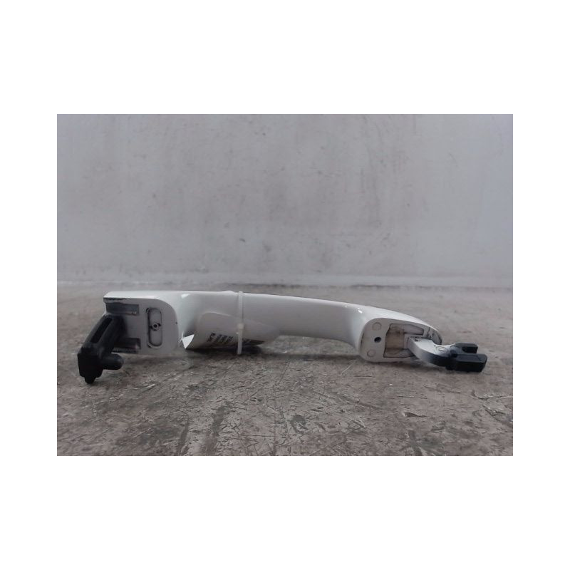 POIGNEE EXTERIEURE PORTE AVANT GAUCHE FORD KA 2008-