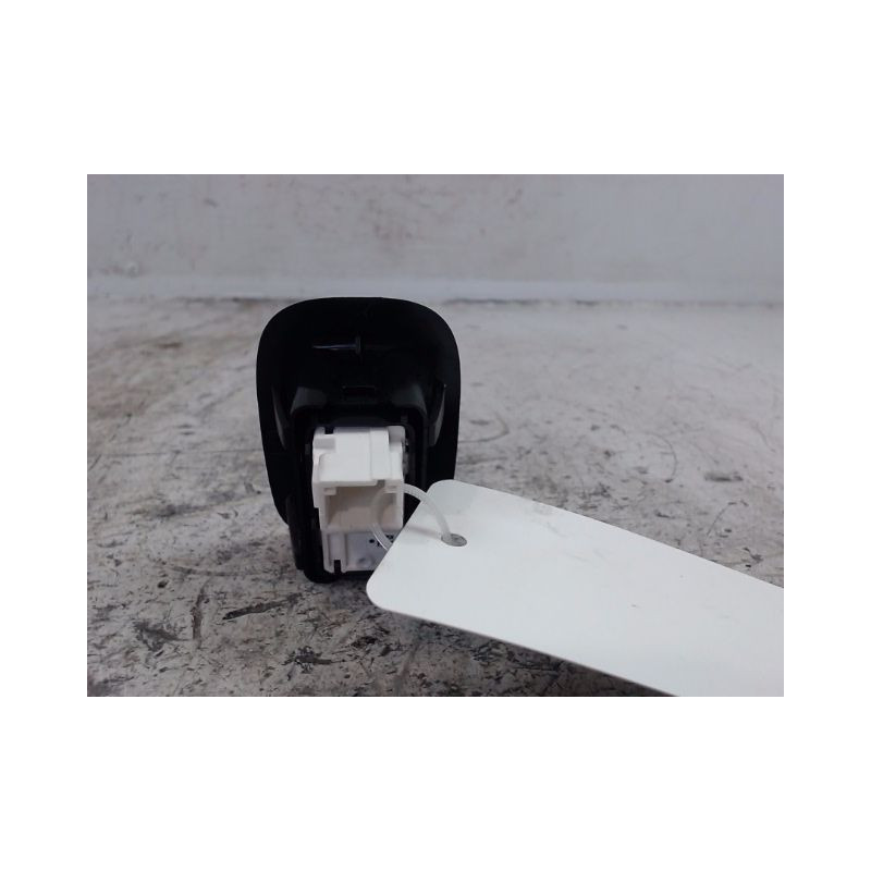 COMMANDE LEVE-GLACE PORTE ARG PEUGEOT 208