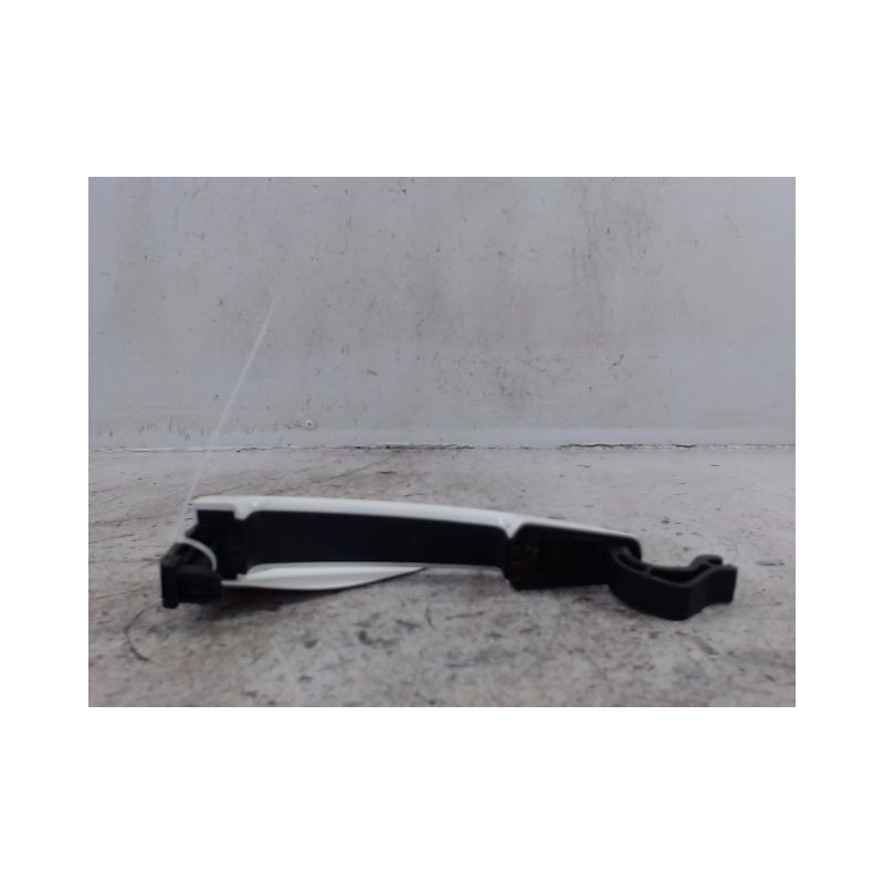 POIGNEE EXTERIEURE PORTE ARRIERE DROIT PEUGEOT 3008 2009-