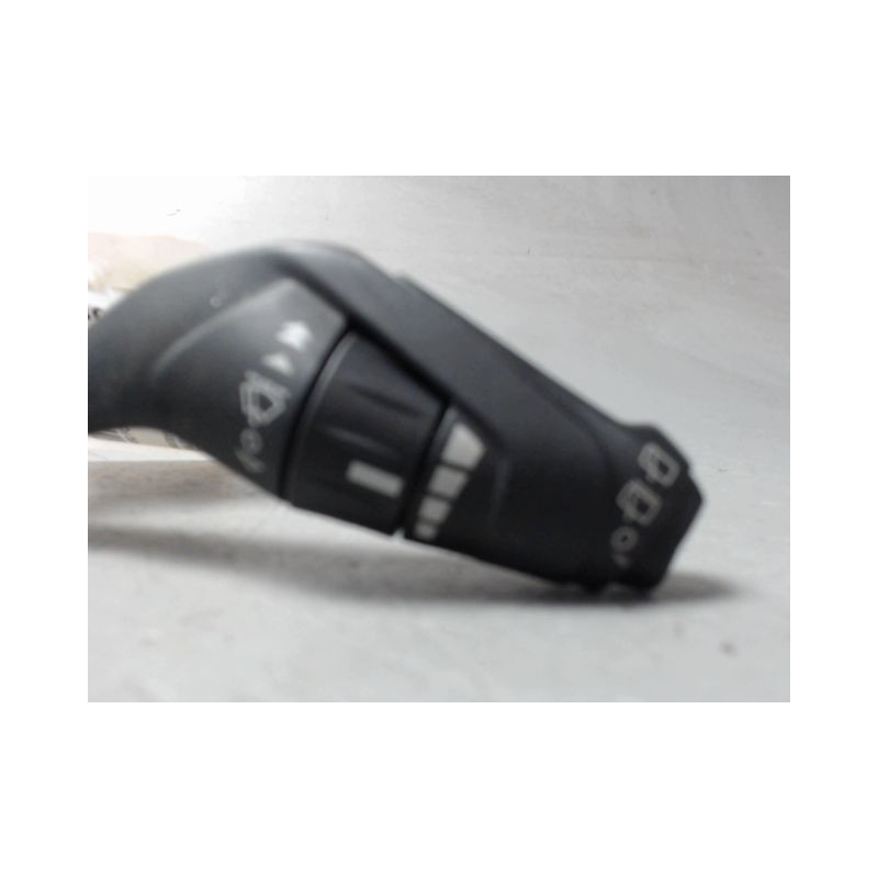COMMANDE ESSUIE GLACE FORD FOCUS