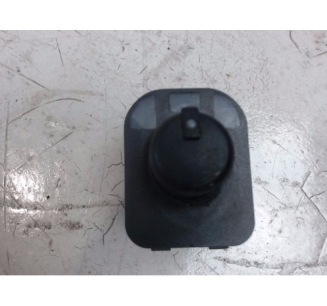 COMMANDE RETROVISSEUR EXT ELECTRIQUE