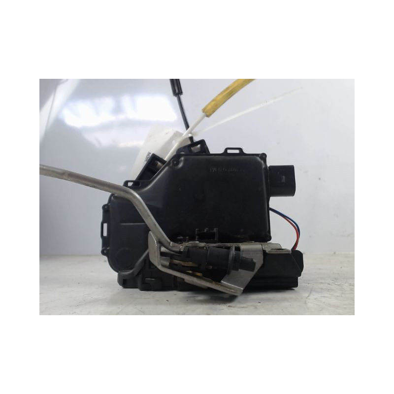 SYSTEME CONDAMNATION ARRIERE DROIT AUDI A6 97-2001